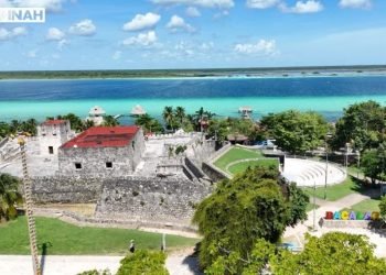 AFECTADO POR LLUVIAS: Rehabilitan muro del foso perimetral del Fuerte de Bacalar
