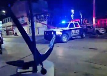 Atacan a balazos a hombre en el Malecón de Cozumel