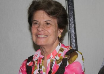 | LITORALES | TODAVÍA DESCUBRO EL CIELO: Entrevista con la escritora mexicana Aline Pettersson