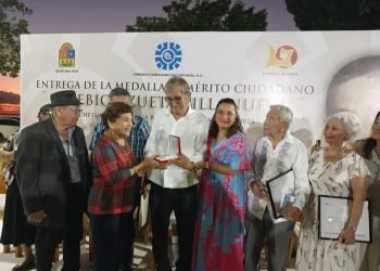 | LA ÚLTIMA PALABRA | Roque Cervera, recibe la Medalla al Mérito Ciudadano «Eusebio Azueta Villanueva» 2024