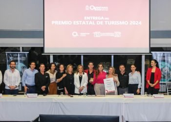 HONRA A PIONEROS: Entrega Mara primer Premio Estatal de Turismo
