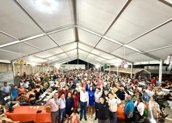 Celebra MC posada con más de 5 mil ciudadanos de Tulum