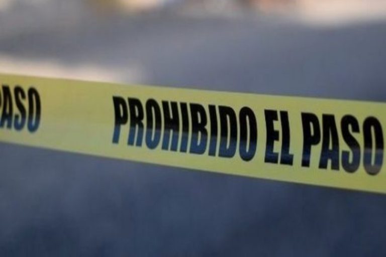 PROHIBIDO EL PASO