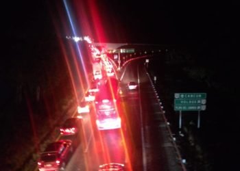 FALLA EN SISTEMA DE COBRO: “Tapón” en caseta de peaje de la autopista Cancún-El Tintal
