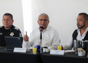 Empresarios se reúnen con titulares de la FGE y SSC