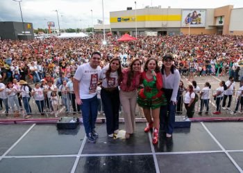 PLAYA DEL CARMEN: Más de 10 mil personas disfrutan del Festival de Reyes