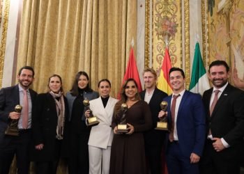 EN FITUR: Recoge Mara 4 galardones para Cancún