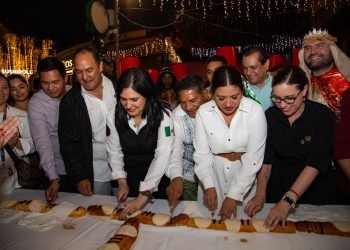 DÍA DE REYES: Cortan rosca de un kilómetro de largo en la Quinta Avenida