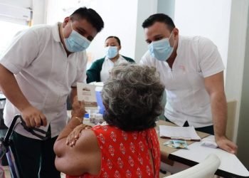 IMSS Yucatán refuerza vacunación contra influenza estacional