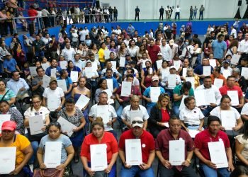 Entregan 488 títulos de propiedad en Solidaridad