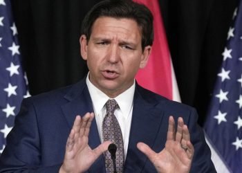 Florida primer estado en llamar al Golfo de México como «Golfo América»