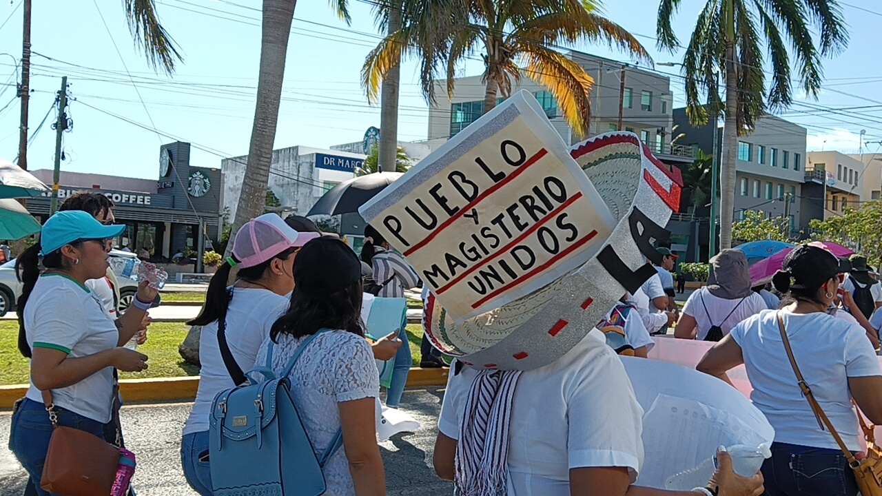 POR TERCERA OCASIÓN: Maestros protestan contra la reforma al ISSSTE en ...