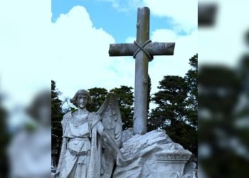 | LITORALES | De los tambores a la página web