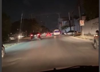 CANCÚN EN PENUMBRAS: Amplio sector de la ciudad continúa sin luz (VIDEO)