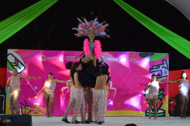 carnaval puerto aventuras