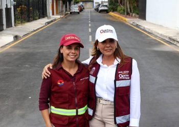 Constatan Ana Paty y Mara repavimentación de calles en la SM 44