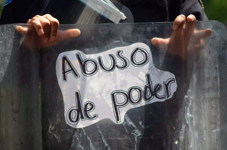 abuso de poder en México