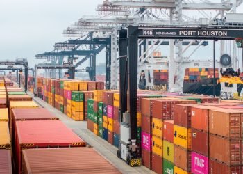 Los nuevos aranceles de EE.UU. impactarán el crecimiento global e intensificarán la inflación, afectando directamente a México y su economía exportadora.