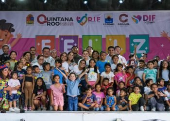 Celebra Mara Lezama a las niñas y niños de Cozumel