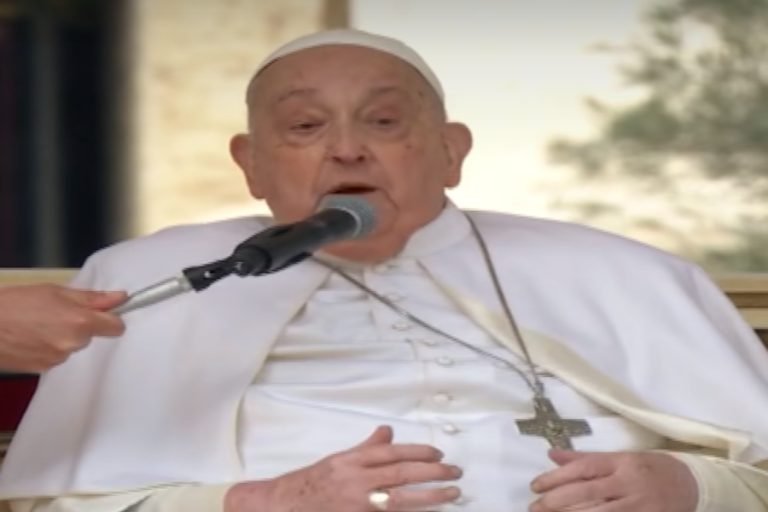 PAPA FRANCSICO