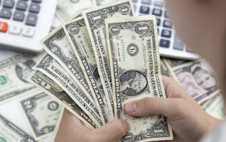 Peso gana terreno