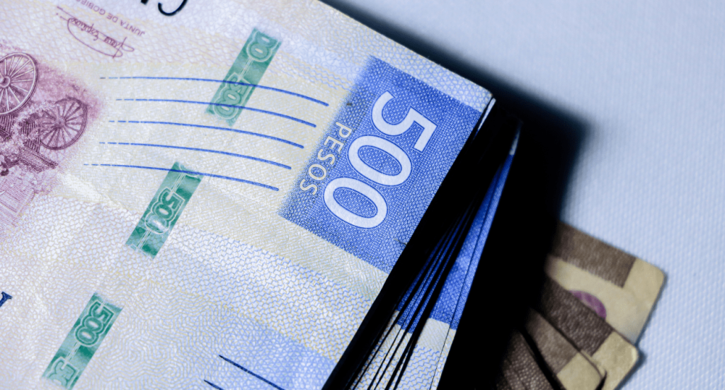 Peso mexicano arranca con fuerza