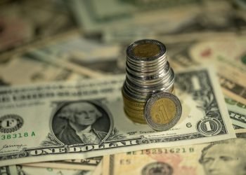 Peso mexicano se fortalece