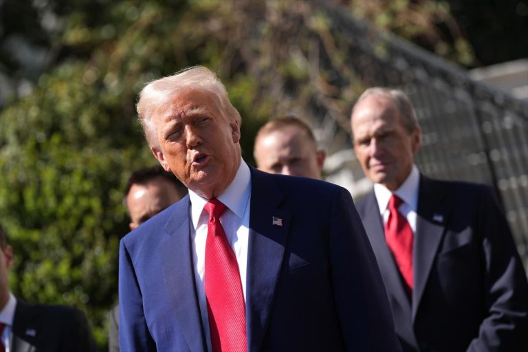 Trump sube arancel a China al 125%