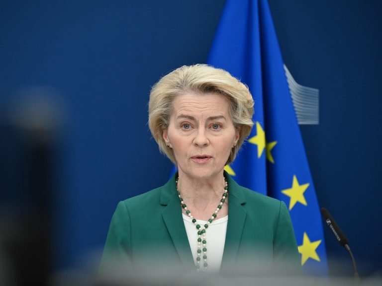 Unión Europea frena aranceles a EU