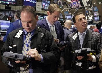 Wall Street se recupera tras colapso global