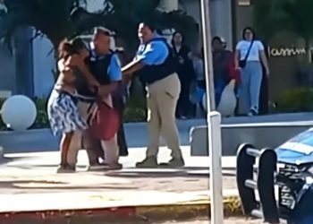 Revisarán proceder de la Policía Turística tras detención de vendedoras ambulantes en plaza La Isla