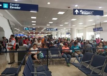 Profeco instala módulos en el aeropuerto de Cancún