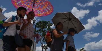Secretaría de Salud advierte sobre peligros del calor intenso en México