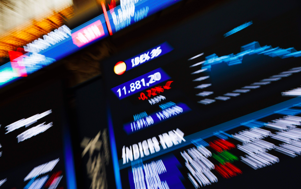 Bancos españoles se desploman tras amenaza arancelaria de Trump a la UE