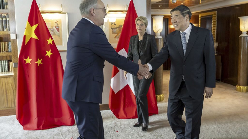 China y EU negocian en Ginebra