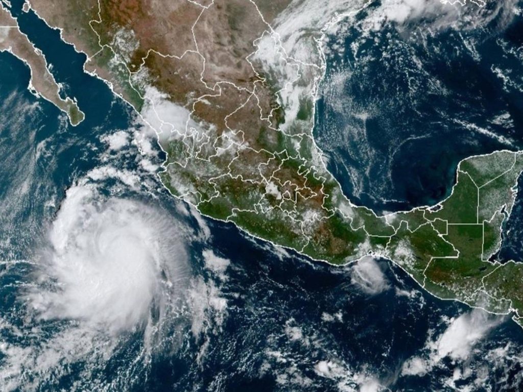 Ciclón tropical amenaza el pacífico