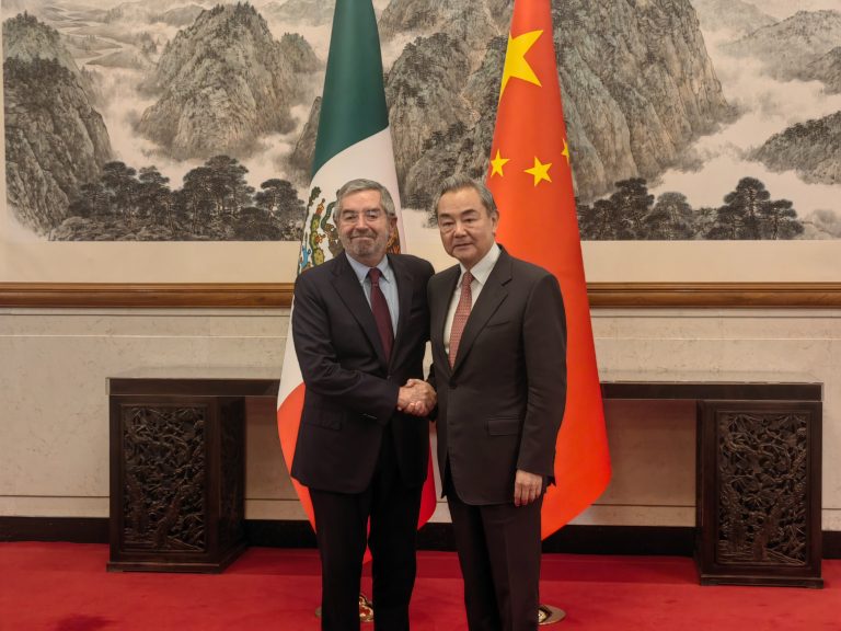De la Fuente impulsa alianza bilateral con China