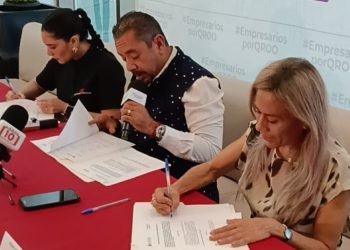 Firman Empresarios por QR convenios con diversas empresas