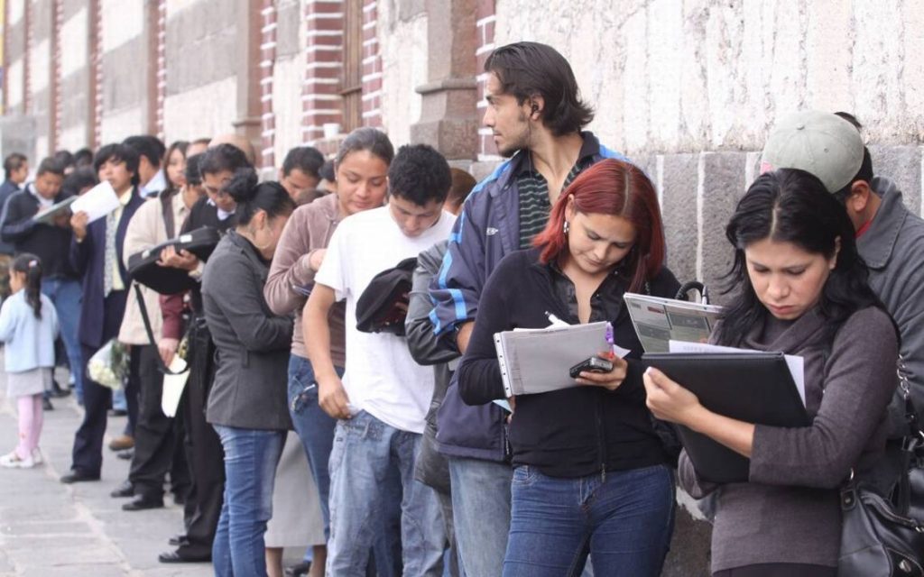 Mercado laboral desafía pronósticos: ¿un espejismo o recuperación real?