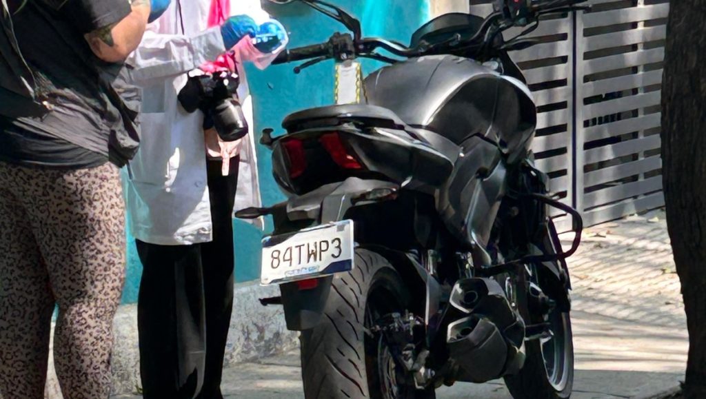 Moto abandonada podría ser clave en homicidio de funcionarios en CDMX