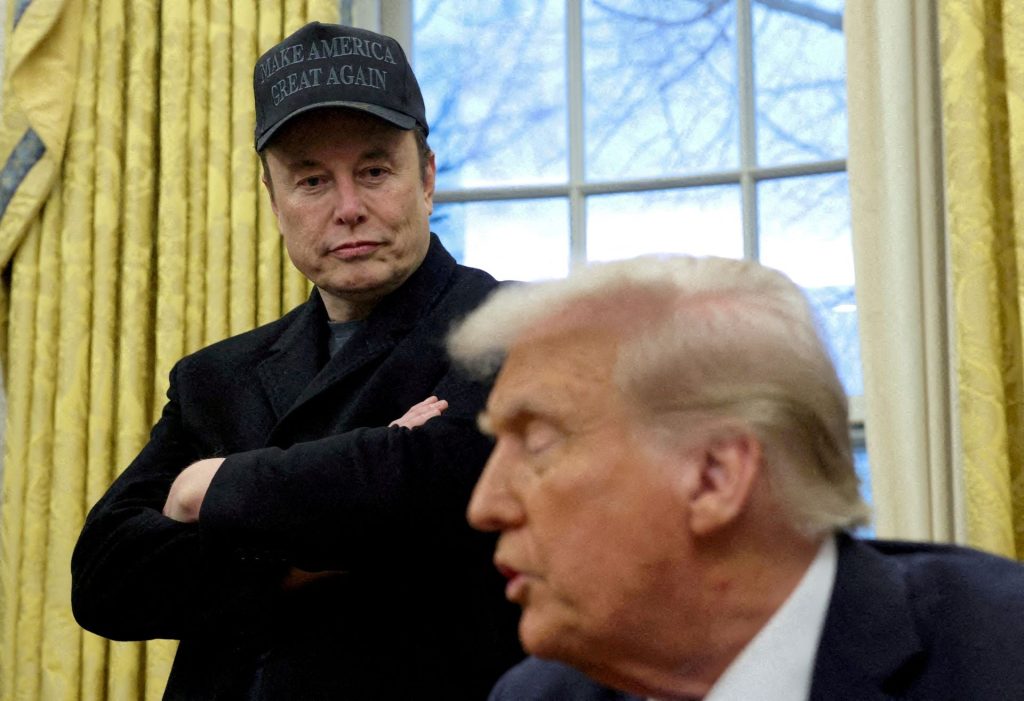 Musk deja a Trump