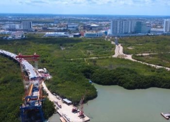 Lanzan programas de restauración ambiental por obras del Puente Nichupté