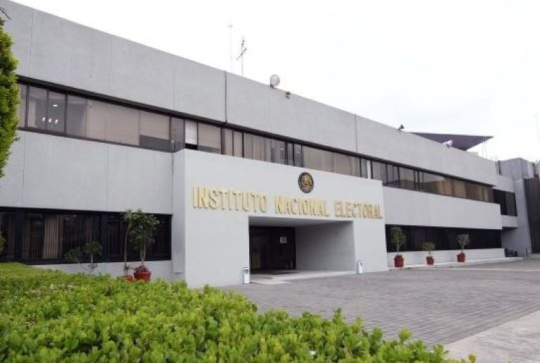 Rechaza INE a 38 mil observadores
