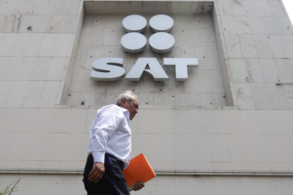 SAT rompe récord en declaraciones anuales 2025