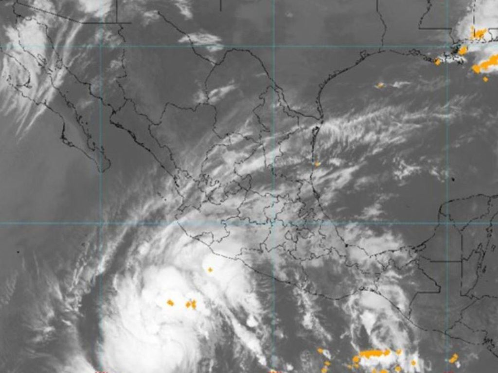 Tormenta Alvin amenaza costas: ¿Baja California Sur en peligro?