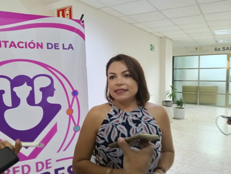 MUJERES