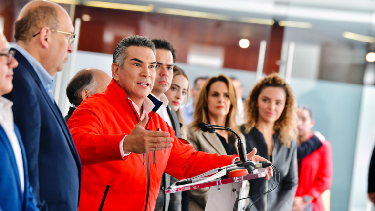 Alejandro Moreno Cárdenas denuncia "farsa"