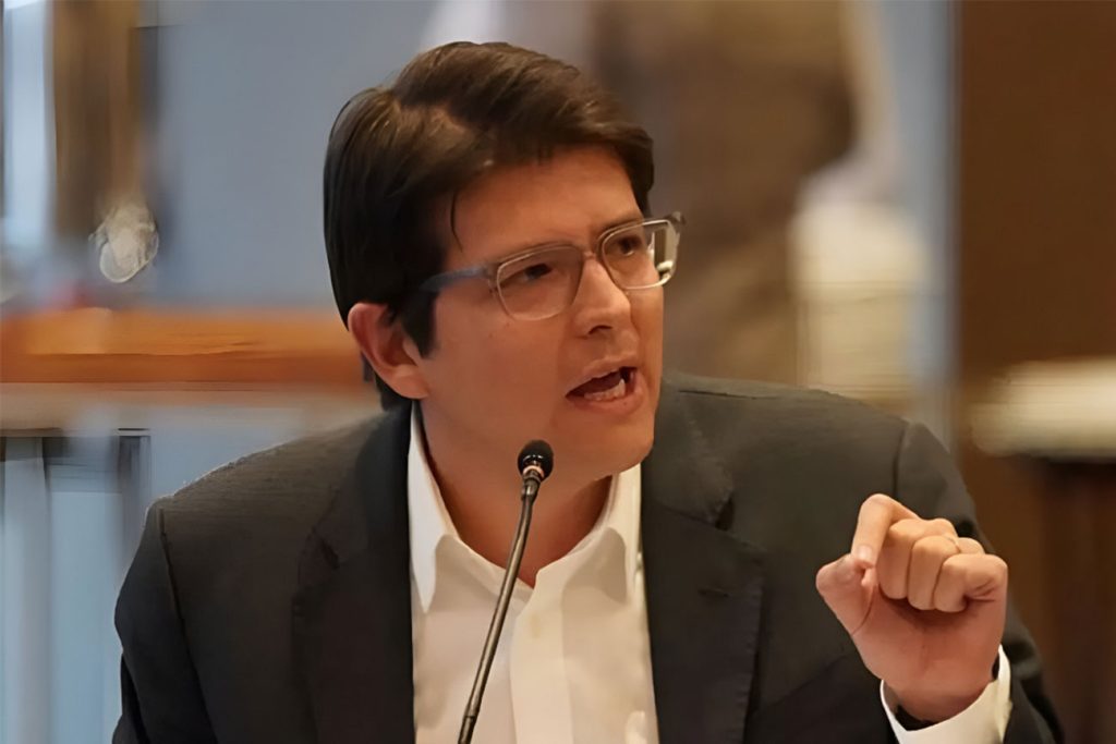 Atentado contra Miguel Uribe Turbay