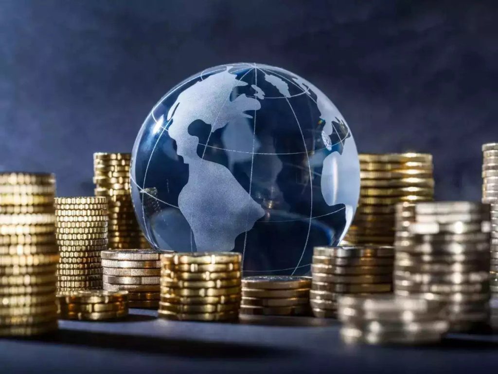 Economía mundial enfrenta transición estructural profunda, según IIF