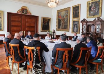 Encuentro Petro con cortes, Iglesia y Senado: Detalles tensos y el acuerdo final